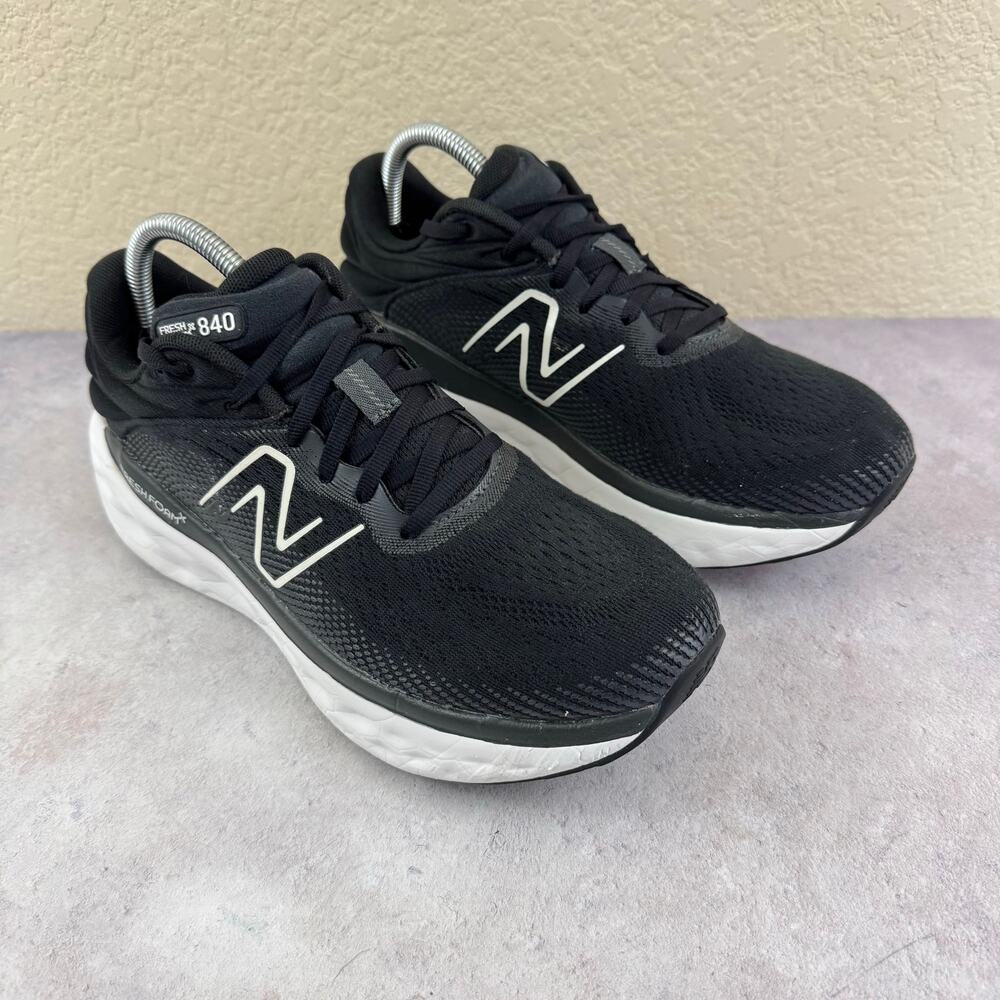 New Balance Fresh Foam X 840v1 Womens Size 10 Black Running Shoes Sneakers